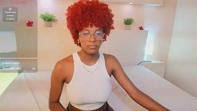 LiannaDixon online show from January 2025 01:42:02 PM