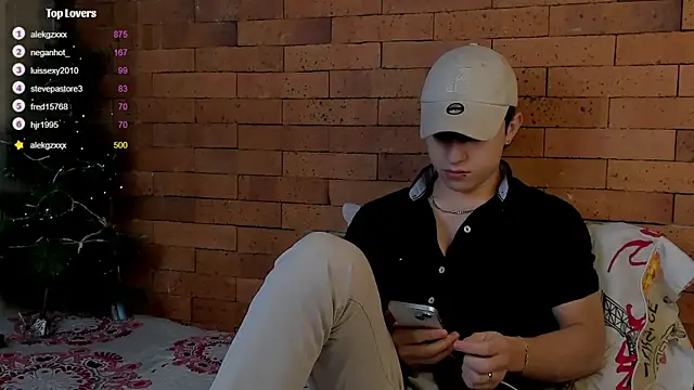 Snapshot of Ares_Dickson chatting on December 2024 07:13:02 AM Ares Dickson online show from December 2024 07:13:02 AM