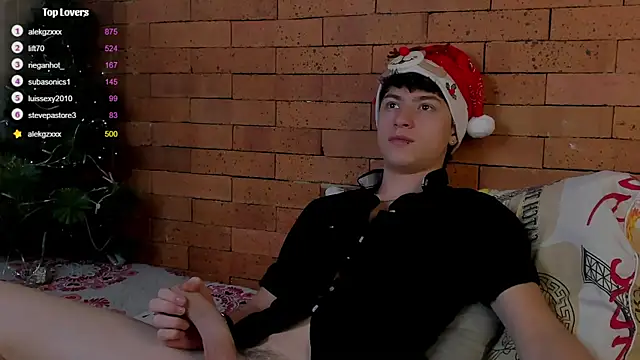 Snapshot of Ares_Dickson chatting on December 2024 01:22:01 PM Ares Dickson online show from December 2024 01:22:01 PM