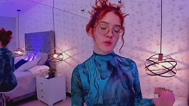 Snapshot of MiaWinx chatting on December 2024 04:45:02 AM MiaWinx online show from December 2024 04:45:02 AM