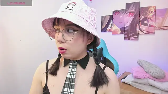 Julieta cott online show from June 2026 02:27:02 AM