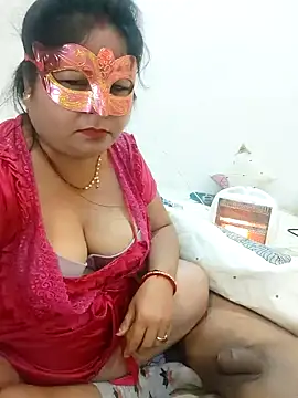 Snapshot of BBW_HOT_COUPLE chatting on December 2024 08:55:01 AM BBW HOT COUPLE online show from December 2024 08:55:01 AM