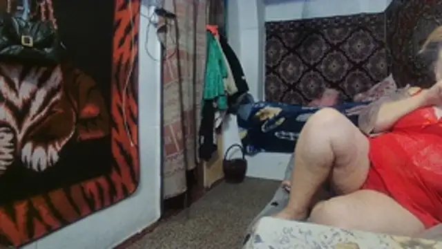 Snapshot of NataliiaRosa54 chatting on December 2025 05:56:01 AM NataliiaRosa54 online show from December 2025 05:56:01 AM