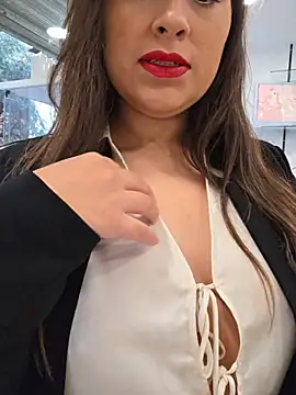 Snapshot of GatitaXD27 chatting on November 2025 10:04:02 AM GatitaXD27 online show from November 2025 10:04:02 AM