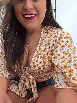 Snapshot of GatitaXD27 chatting on December 2025 09:58:01 AM GatitaXD27 online show from December 2025 09:58:01 AM