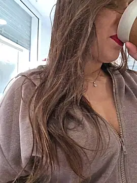 Snapshot of GatitaXD27 chatting on December 2025 09:51:01 AM GatitaXD27 online show from December 2025 09:51:01 AM