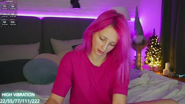 Snapshot of Selena_Lily chatting on December 2024 06:47:01 AM Selena Lily online show from December 2024 06:47:01 AM