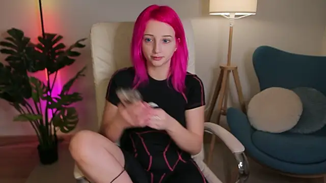 Snapshot of Selena_Lily chatting on January 2025 01:19:01 PM Selena Lily online show from January 2025 01:19:01 PM