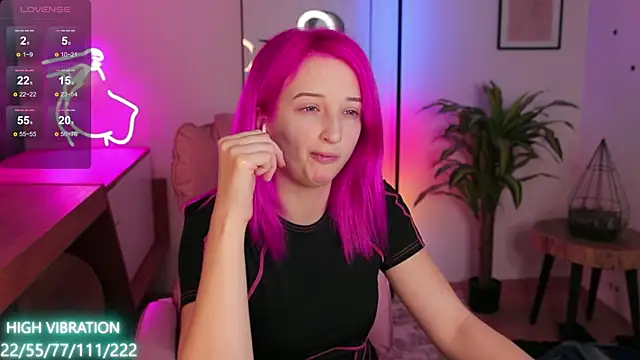 Snapshot of Selena_Lily chatting on January 2025 07:20:01 PM Selena Lily online show from January 2025 07:20:01 PM