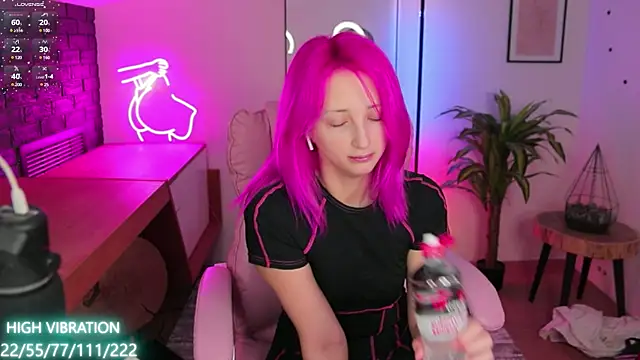 Snapshot of Selena_Lily chatting on January 2025 01:21:01 PM Selena Lily online show from January 2025 01:21:01 PM