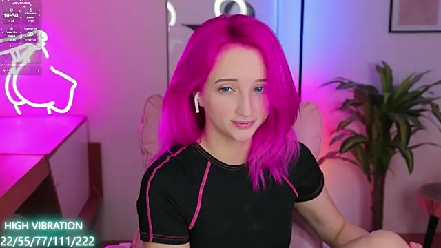 Snapshot of Selena_Lily chatting on January 2025 04:24:01 PM Selena Lily online show from January 2025 04:24:01 PM