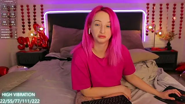 Snapshot of Selena_Lily chatting on March 2025 03:41:01 AM Selena Lily online show from March 2025 03:41:01 AM