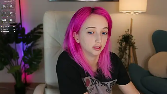 Snapshot of Selena_Lily chatting on March 2025 09:58:02 AM Selena Lily online show from March 2025 09:58:02 AM