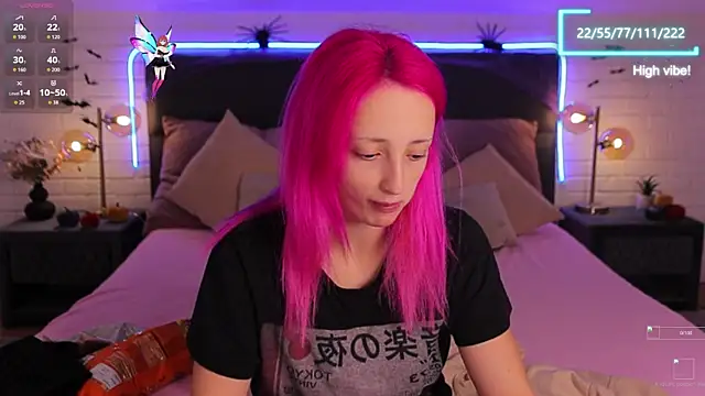 Snapshot of Selena_Lily chatting on November 2025 08:11:02 PM Selena Lily online show from November 2025 08:11:02 PM