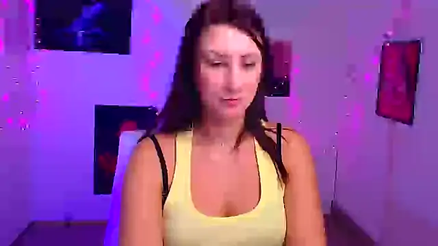 Snapshot of Loren_Moa chatting on December 2024 12:51:02 PM Loren Moa online show from December 2024 12:51:02 PM