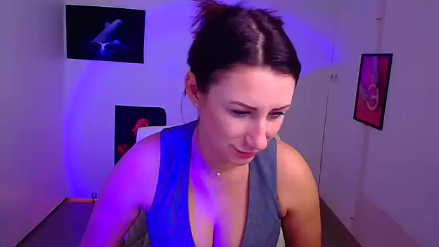 Snapshot of Loren_Moa chatting on January 2025 07:15:01 AM Loren Moa online show from January 2025 07:15:01 AM