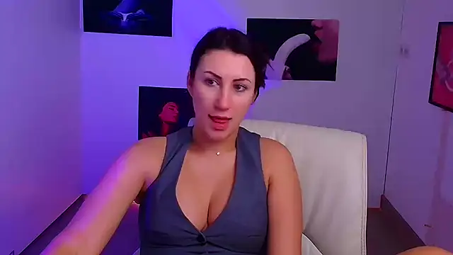 Snapshot of Loren_Moa chatting on January 2025 10:19:01 AM Loren Moa online show from January 2025 10:19:01 AM