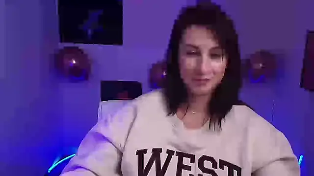 Snapshot of Loren_Moa chatting on February 2025 04:11:02 PM Loren Moa online show from February 2025 04:11:02 PM