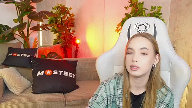 Linda054 online show from December 2024 06:09:01 PM