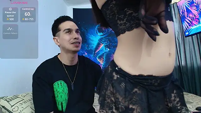 HotCouple 697 online show from January 2025 06:35:01 PM