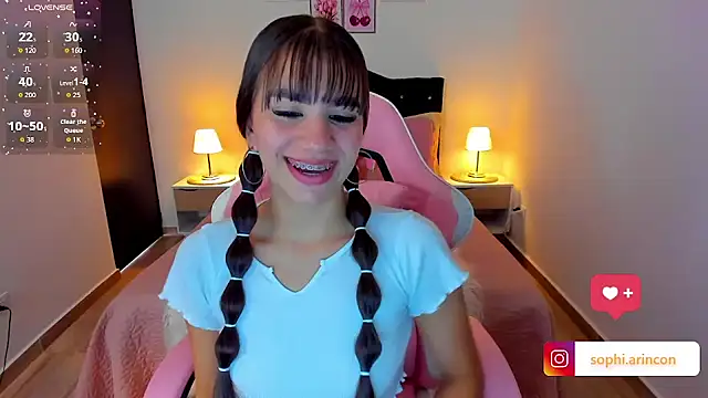 Snapshot of Sophia_rincon chatting on February 2026 06:46:01 PM Sophia rincon online show from February 2026 06:46:01 PM