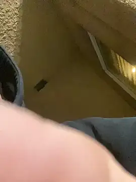 Snapshot of valleyoneofakind chatting on December 2024 02:01:01 AM valleyoneofakind online show from December 2024 02:01:01 AM