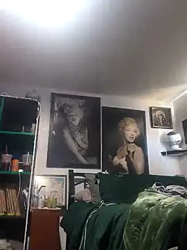 valleyoneofakind online show from December 2025 08:46:01 PM