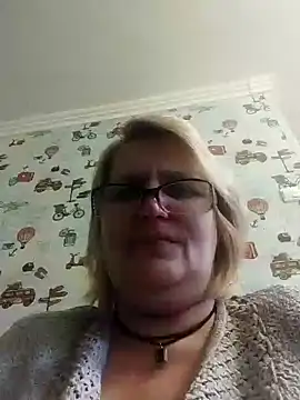 Forest-Lady online show from December 2024 10:14:02 AM