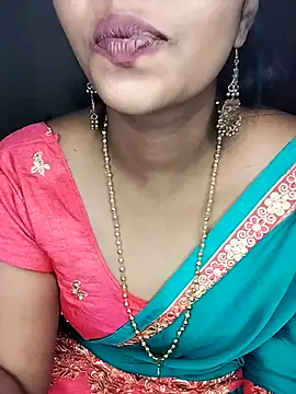 hotlovelygirl online show from September 2025 05:38:01 PM