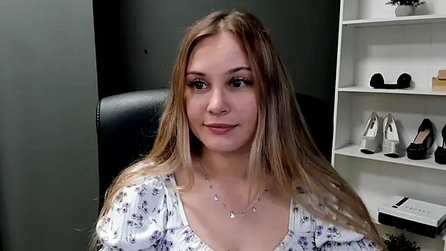 kitty valeria online show from May 2026 08:47:02 PM
