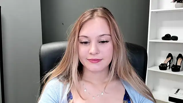 kitty valeria online show from May 2026 01:38:01 PM