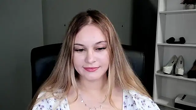 kitty valeria online show from May 2026 08:59:01 PM