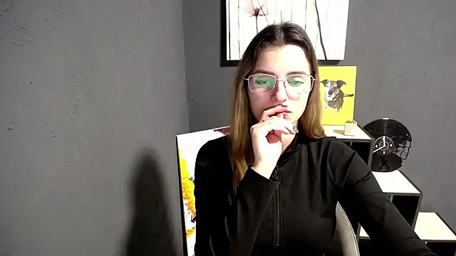 lady olivia  online show from November 2025 02:18:01 PM