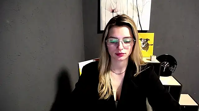 Snapshot of lady_olivia_ chatting on February 2026 05:10:02 PM lady olivia online show from February 2026 05:10:02 PM