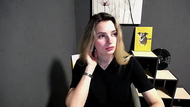 lady olivia  online show from May 2026 12:45:02 PM