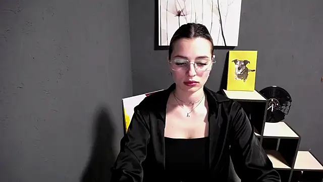 lady olivia  online show from May 2026 12:10:01 PM