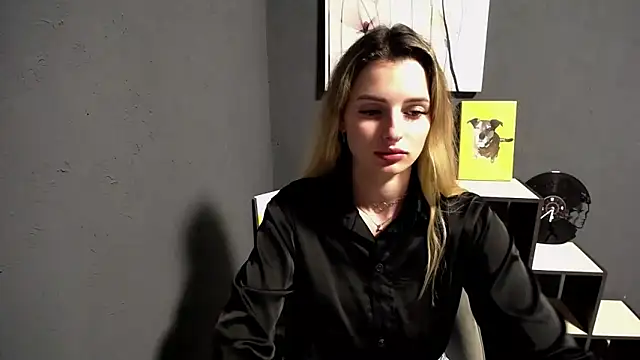 lady olivia  online show from May 2026 04:34:01 PM