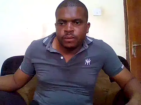 lui cuuty online show from October 2025 12:12:02 PM