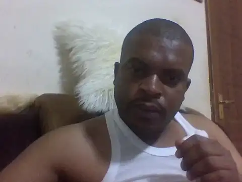 Snapshot of lui_cuuty chatting on March 2026 02:15:01 AM lui cuuty online show from March 2026 02:15:01 AM