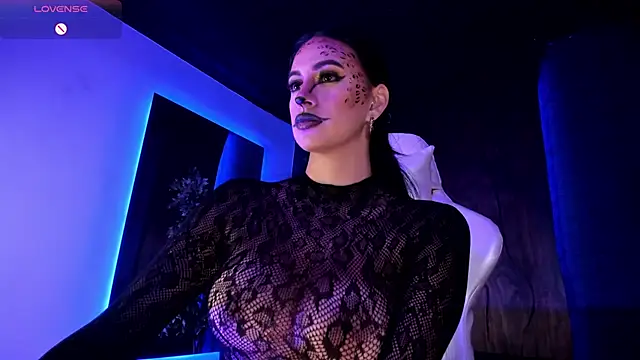 Taylor-Jonnees online show from October 2025 04:50:01 PM