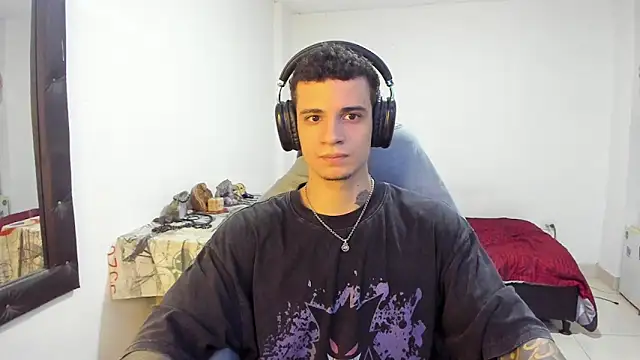 Snapshot of Balo_lovers chatting on December 2025 08:15:02 PM Balo lovers online show from December 2025 08:15:02 PM