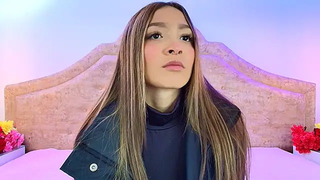 Snapshot of Victoria_Adams14 chatting on January 2025 01:11:01 PM Victoria Adams14 online show from January 2025 01:11:01 PM