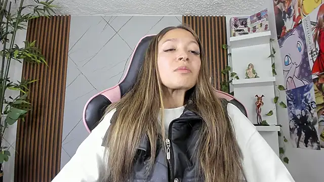 Snapshot of Victoria_Adams14 chatting on February 2025 12:47:01 PM Victoria Adams14 online show from February 2025 12:47:01 PM