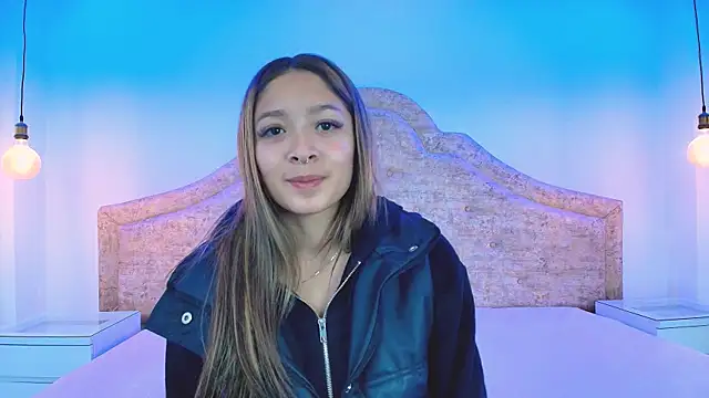 Snapshot of Victoria_Adams14 chatting on February 2025 12:08:01 PM Victoria Adams14 online show from February 2025 12:08:01 PM