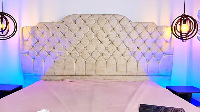 Snapshot of Victoria_Adams14 chatting on February 2025 01:53:02 PM Victoria Adams14 online show from February 2025 01:53:02 PM