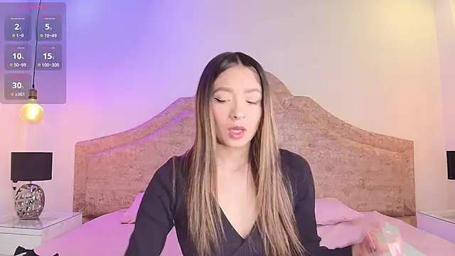 Snapshot of Victoria_Adams14 chatting on September 2025 04:17:02 AM Victoria Adams14 online show from September 2025 04:17:02 AM