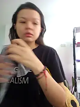 Snapshot of azumiichan chatting on January 2025 03:02:01 PM azumiichan online show from January 2025 03:02:01 PM