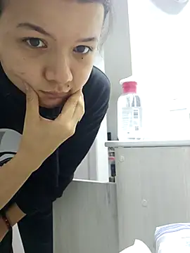 Snapshot of azumiichan chatting on March 2025 04:25:01 AM azumiichan online show from March 2025 04:25:01 AM