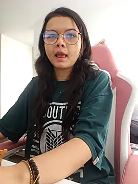 Snapshot of azumiichan chatting on September 2025 09:37:01 PM azumiichan online show from September 2025 09:37:01 PM
