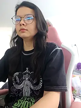 azumiichan online show from February 2026 02:11:02 PM